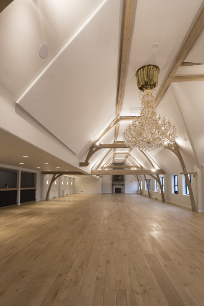 COUSTceiling dans la salle des fêtes de Hove van Herpelgem