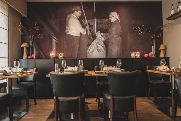 COUSTwall imprimé dans le restaurant Bosmolen