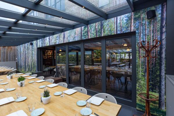 COUSTwall au restaurant Vreedehof